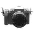 Fujifilm X-T4 con objetivo XF 18-55mm 1:2.8-4.0 R LM OIS plata
