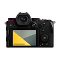 Panasonic Lumix DC-S5D con objectivo Lumix S 18-40mm 4.5-6.3 negro