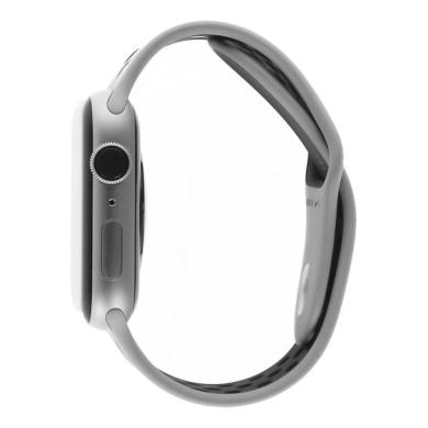 Apple Watch Series 4 Nike+ GPS + Cellular 44mm aluminium argent bracelet sport noir