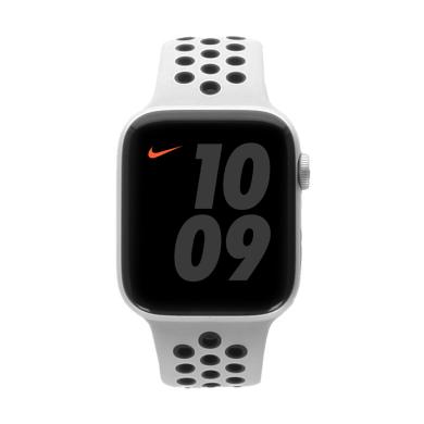 Apple Watch Series 6 Nike Aluminiumgehäuse silber 44mm mit Sportarmband platinum/schwarz (GPS) silber