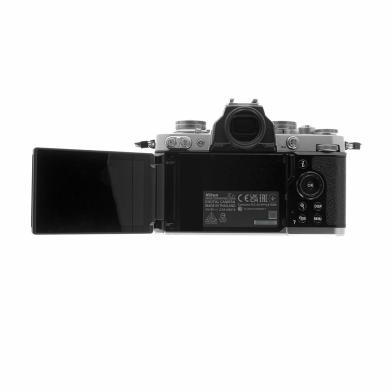 Nikon Z fc con Obiettivo Z DX 16-50mm 1:3.5-6.3 VR
