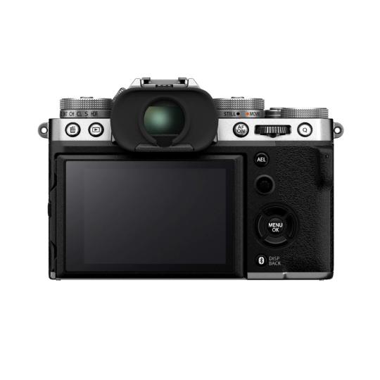 Fujifilm X-T5 mit Objektiv XF 18-55mm 2.8-4.0 R LM OIS silber